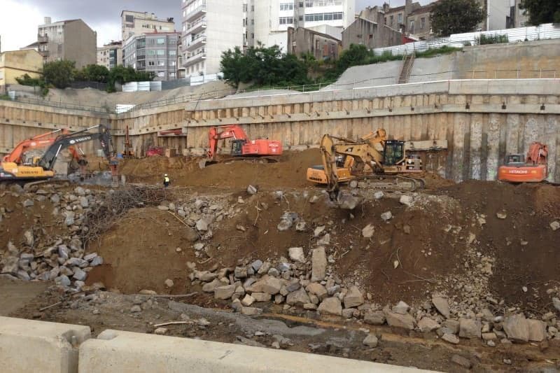 Maquinaria para excavación en alquiler en Galicia